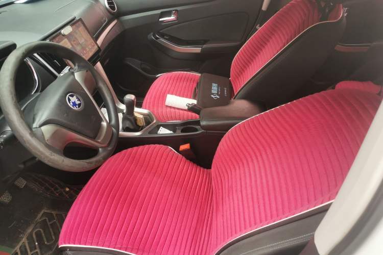 Used Venucia T70 2016 1.6L Manual Ruixing Edition