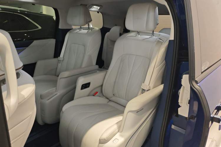 Used Buick GL8 New Energy 2024 Lu Zun Luxury Edition 7-Seater