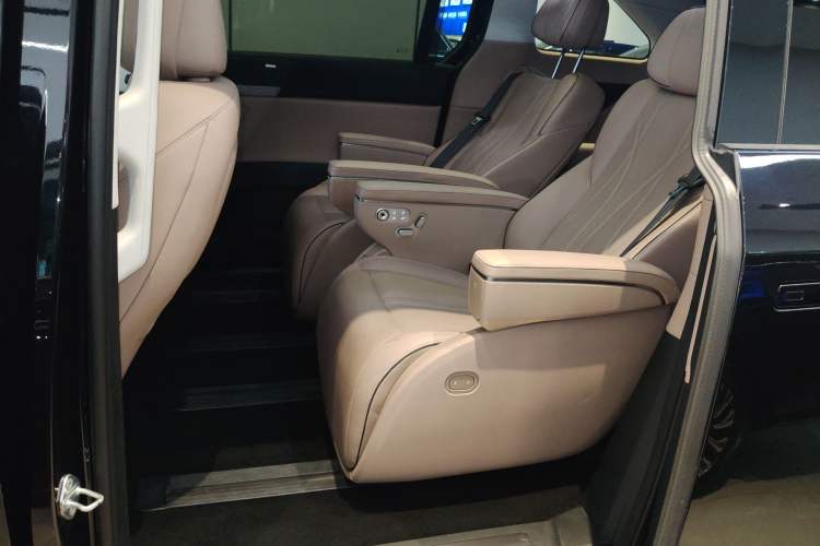 Used XPeng X9 2024 702 Ultra-Long Range Max