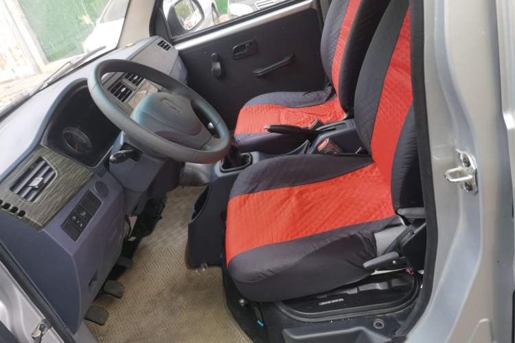 Used Jinbei Hiace X30 2020 1.5L Van Super-Enjoyment Model China VI Standard SWC15M
