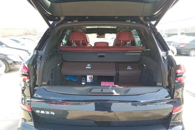 Used BMW X5 2023 xDrive 40Li M Sport Night Edition Package