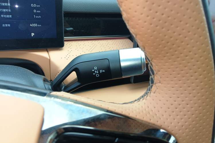 Used Geely Galaxy 8 2025 130km EM-P Starship Edition Gear Lever