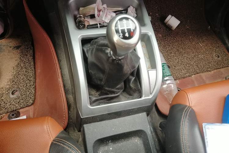 Used JMC Baodian 2018 2.9T New Value-Packed Two-Wheel-Drive Diesel Comfort Version with Extended Cargo Bed – JX4D30B5L
