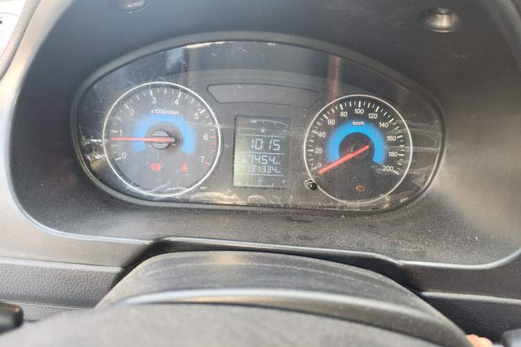 Used Dongfeng Fengon 330 2014 1.5L Manual Utility Version DK15
