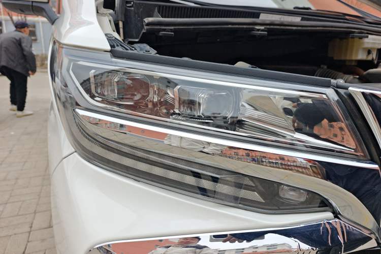 Used Toyota Alphard 2019 Dual-Engine 2.5L Luxury Edition