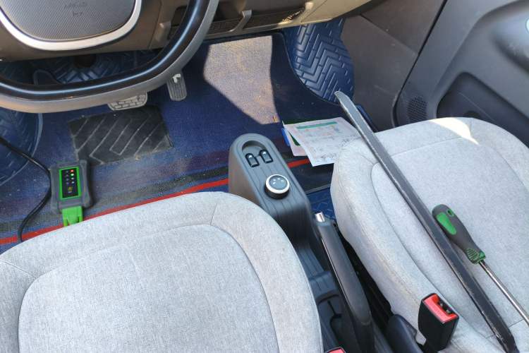 Used Wuling Hongguang MINIEV 2022 Macaron Premium Model – Lithium Iron Phosphate Gear Lever