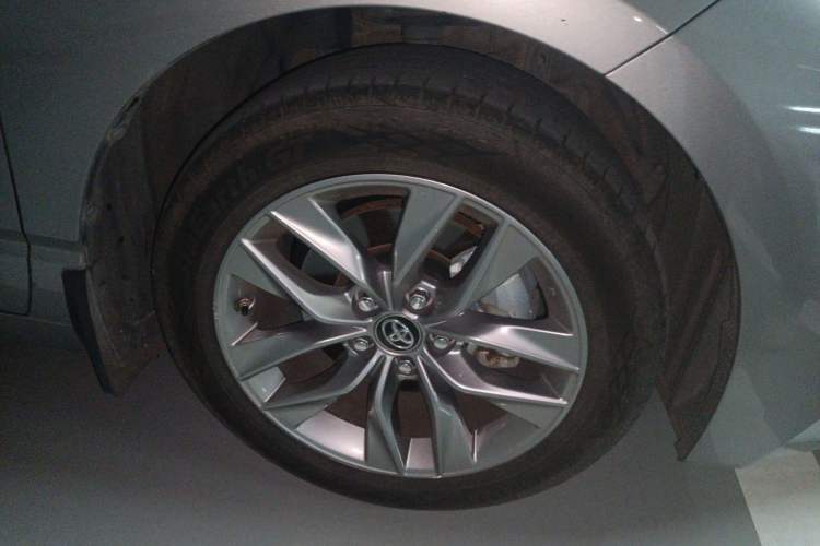 Used Toyota Avalon 2019 2.0L Luxury Edition China VI Standard
