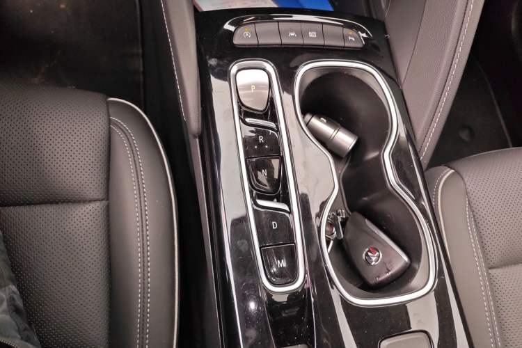 Used Buick Envision 2022 Encore S 552T Two-Wheel-Drive Luxury Model