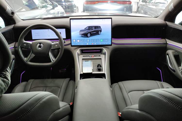 Used Denza N9 2025 Flagship Model
