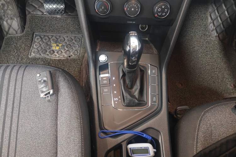 Used Volkswagen Tharu 2019 280TSI Two-Wheel Drive Trend Edition China VI Standard Gear Lever