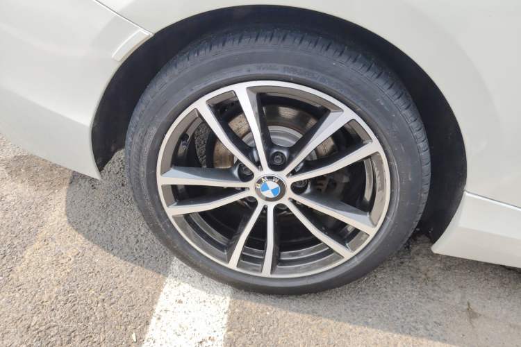 Used BMW 2 Series 2018 220i Convertible Coupe Sports Design Package