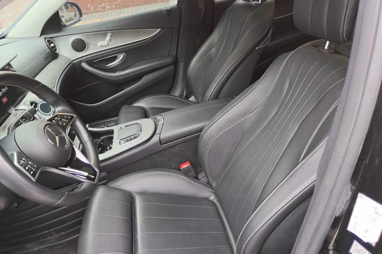 Used Mercedes-Benz E-Class 2023 Facelift E 260 L