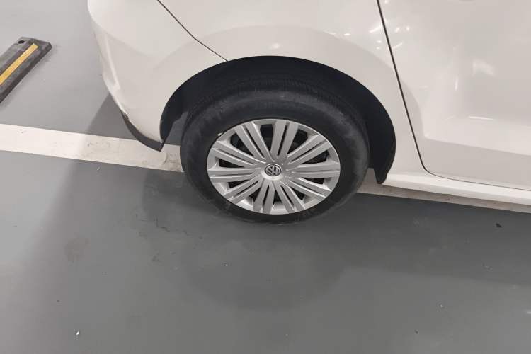 Used Volkswagen Polo 2016 1.6L Automatic Comfort Model