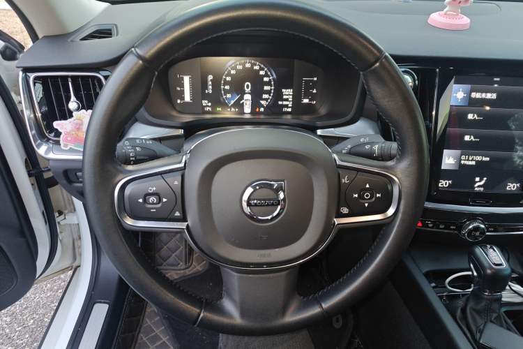 Used Volvo S60 2020 T4 Zhiyi Luxury Edition
