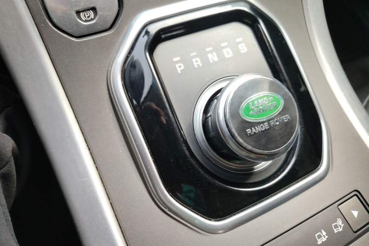 Used Land Rover Range Evoque 2017 2.0T British-Style Prestige Edition

