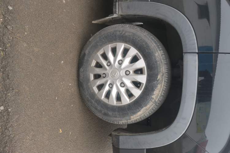 Used SAIC MAXUS Xintu V90 