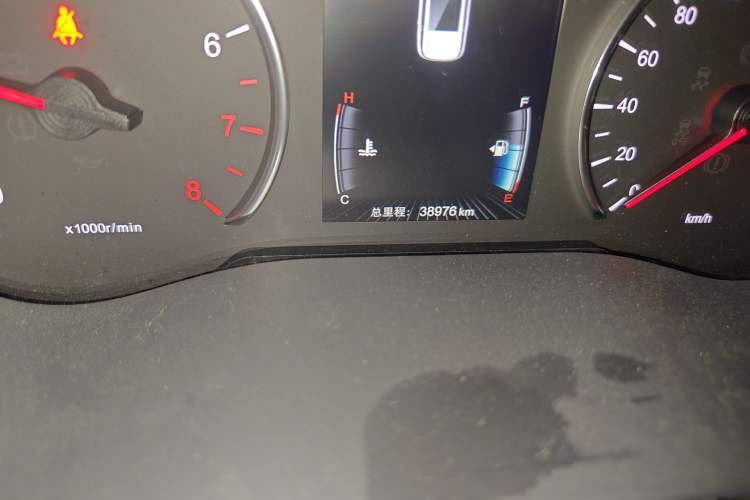 Used BYD Song MAX 2017 1.5T Automatic Smart Connect Prestige 7-Seater Odometer Close Up