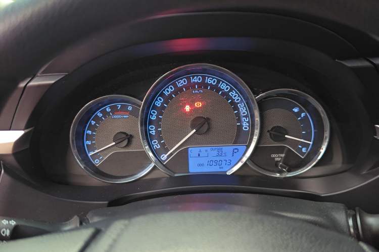 Used Toyota Levin 2015 1.6G CVT Orange Limited Edition
