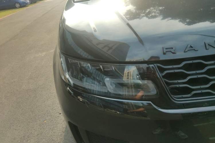 Used Land Rover Range Rover Sport 2021 3.0 L6 YAO Black Edition
