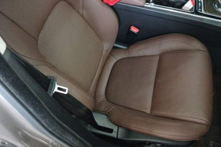 Used Jaguar XFL 2019 XFL 2.0T 250 PS Four-Wheel Drive Luxury Edition
