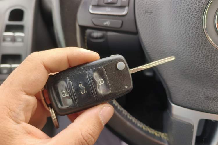 Used Volkswagen Golf 2012 1.4TSI Luxury Convertible Edition