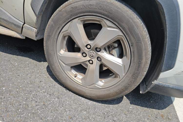 Used Toyota RAV4 2021 2.0L CVT Two-Wheel Drive Fashion PLUS Edition
