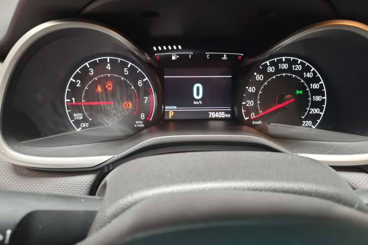 Used Chevrolet Monza 2020 Light Hybrid Redline 320T Dual-Clutch Thrilling Edition Odometer Close Up