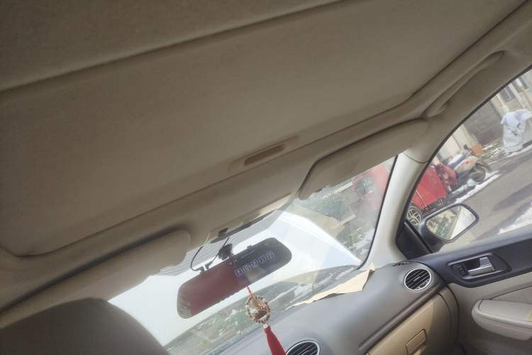 Used Ford Focus 2011 Hatchback 1.8L Automatic Fashion Edition
