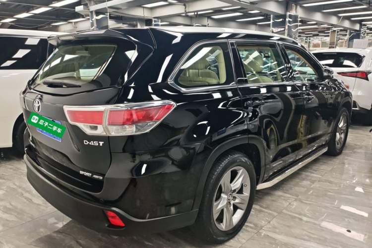 Used Toyota Highlander 2017 2.0T Four-Wheel Drive Luxury Edition 7 Seats Rear Right 45 Deg