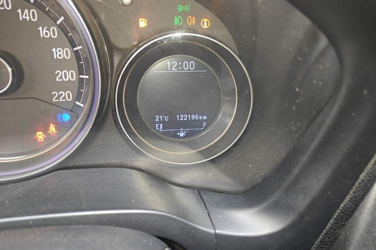 Used Honda XR-V 2015 1.8L VTi CVT Luxury Edition
