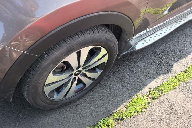 Used Kia Sportage R 2014 2.0L Automatic Two-Wheel Drive GLS Trim