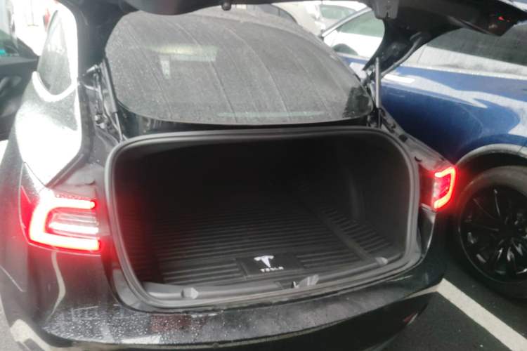 Used Tesla Model 3 2019 Standard Range Rear-Drive Upgraded Version