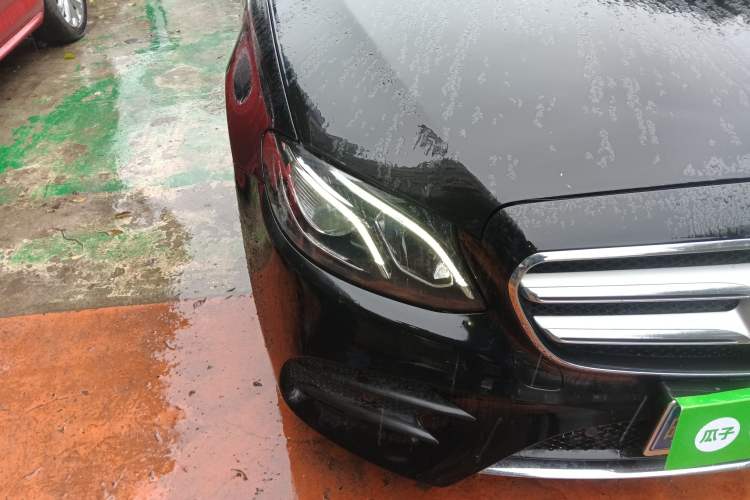 Used Mercedes-Benz E-Class 2019 Restyled E 300 L Sporty and Stylish Edition
