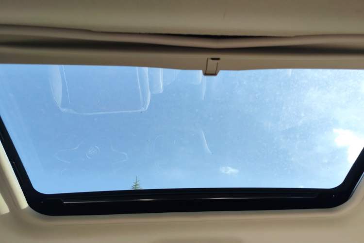 Used Buick GL8 2018 28T Luxury Model China VI Standard