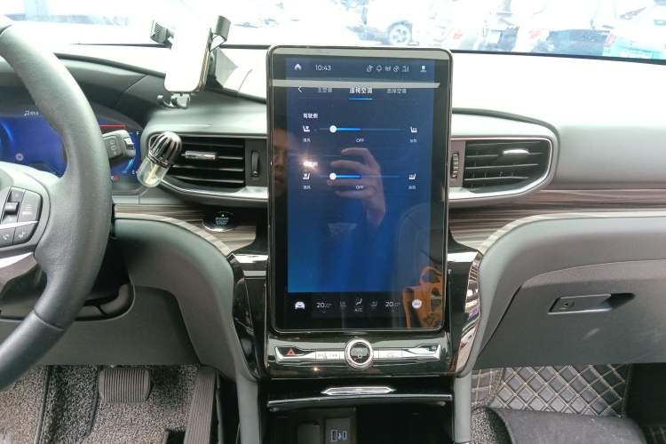 Used Ford Explorer 2020 EcoBoost 285 4x4 Titanium Edition 7-Seater