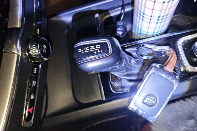 Used Volvo XC60 2019 T5 4x4 Smart Edition China V Standard
