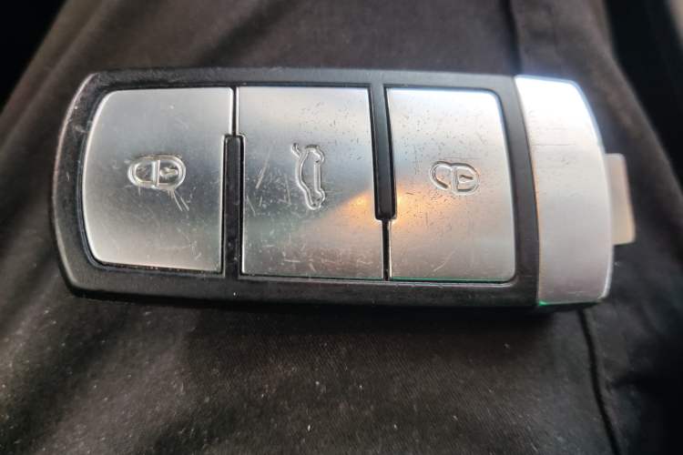 Used Volkswagen Magotan 2015 1.8TSI Luxury Model Interior 1