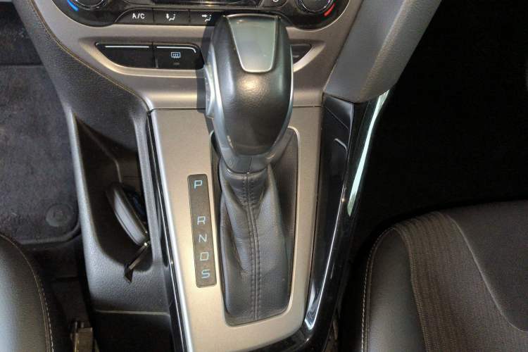 Used Ford Focus 2012 Hatchback 1.6L Automatic Fashion Edition