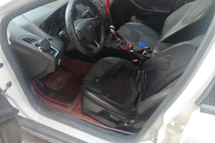 Used Ford Focus 2015 Hatchback EcoBoost 125 Automatic Supreme Style Edition
