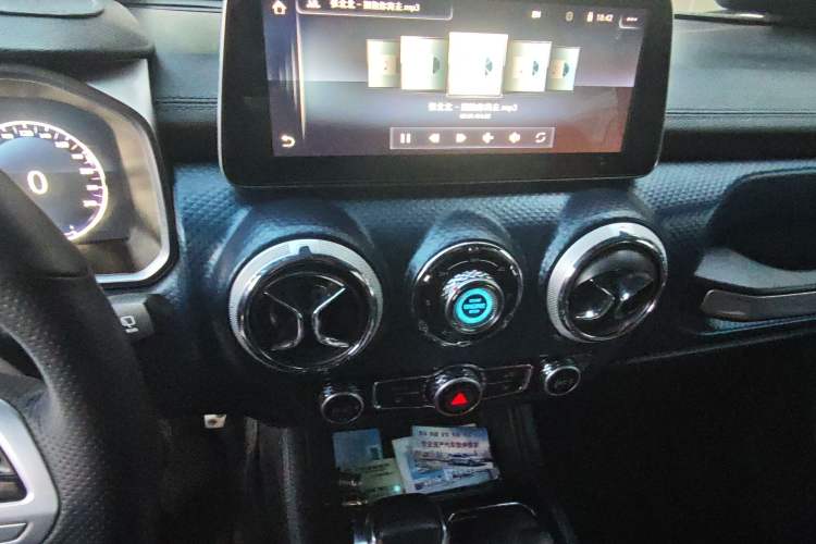 Used BAIC Off-Road BJ40 2018 2.3T Automatic Four-Wheel Drive Ring of the Tower Champion Edition China V Emission Standard
