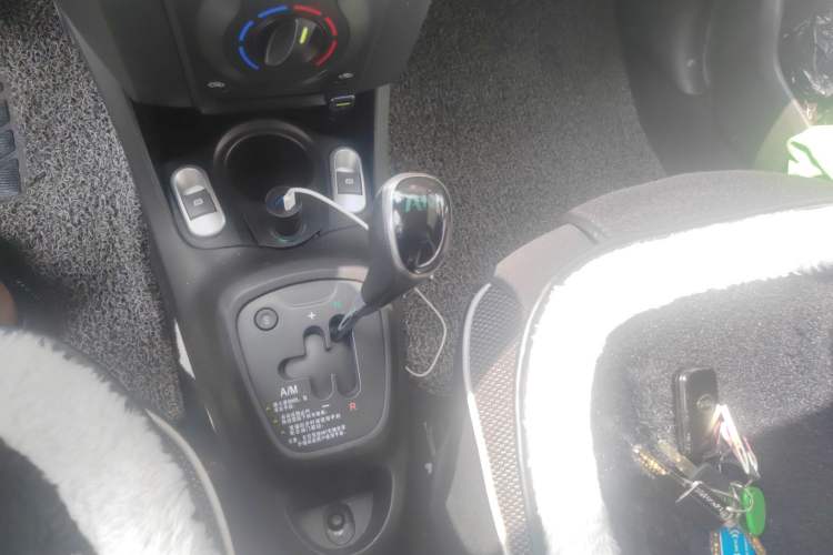Used BYD F0 2015 1.0L AMT XuanKu Model Gear Lever