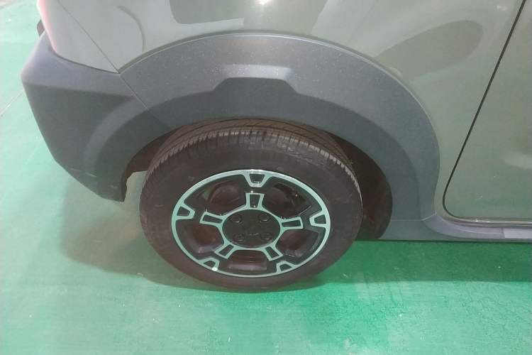 Used Geely Galaxy Panda 2024 200km Panda Rider Right Rear Wheel Hub