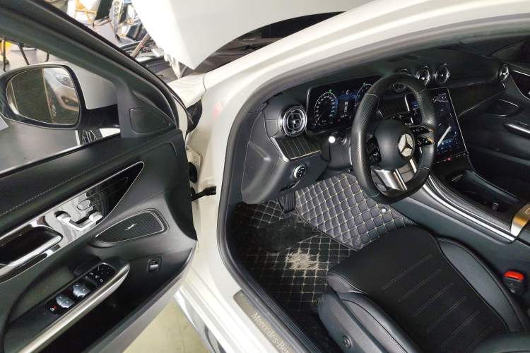 Used Mercedes-Benz C-Class 2023 C 260 L Sport Edition
