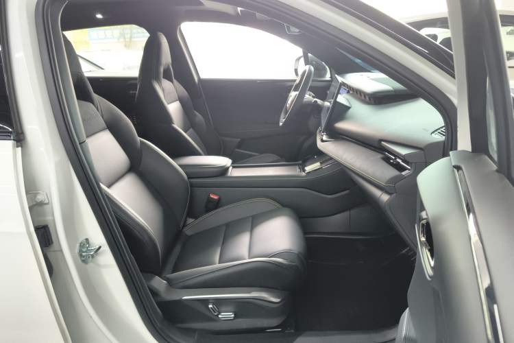 Used Lynk & Co 06 2025 Renew 1.5T Halo