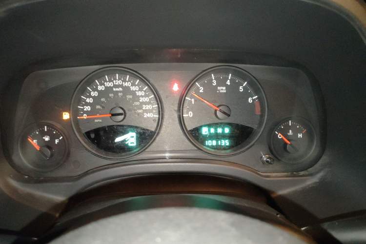 Used Jeep Compass 2011 2.0L two-wheel drive sport version