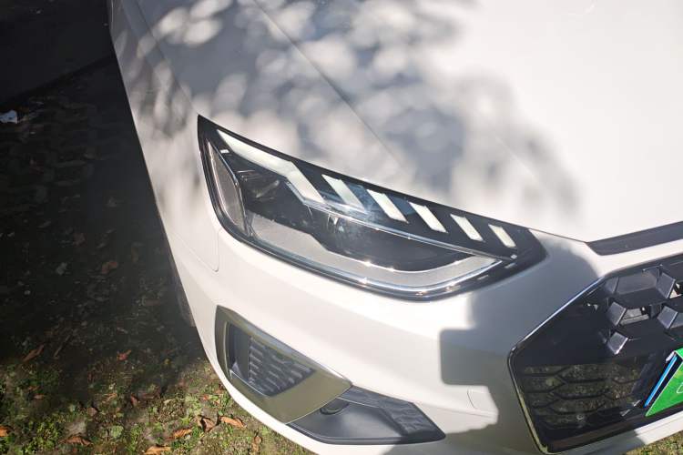 Used Audi A4L 2020 40 TFSI Fashion Dynamic Model Right Front Headlight