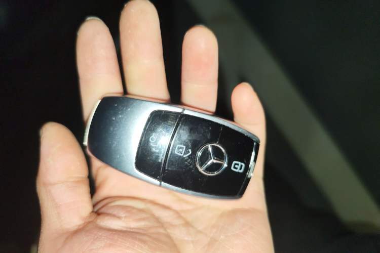 Used Mercedes-Benz Maybach S-Class 2018 S 450 4MATIC Vehicle Key