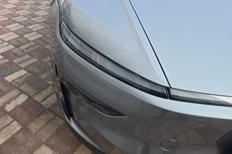 Used Tesla Model Y 2025 Rear-Wheel-Drive Version