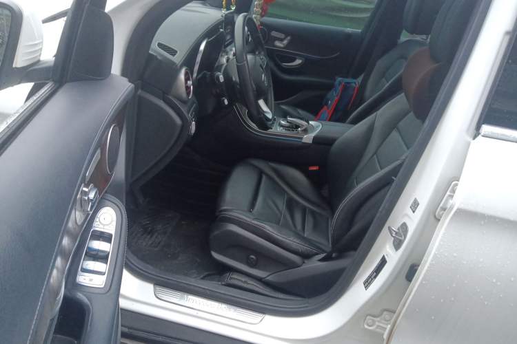 Used Mercedes-Benz GLC 2017 GLC 300 4MATIC Sport Edition
