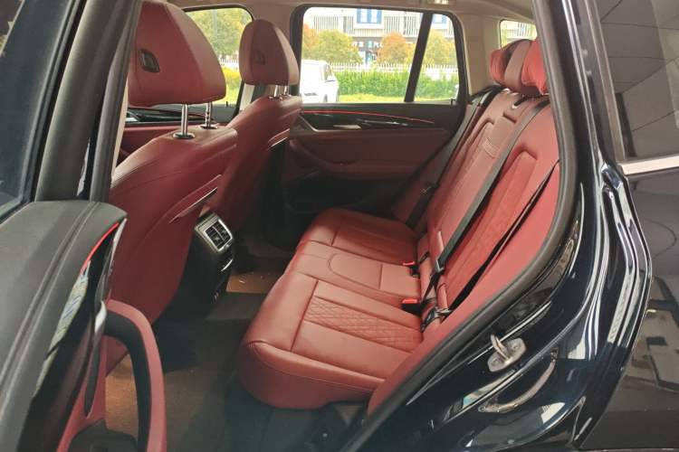 Used BMW X3 2022 Restyled xDrive25i M Sport Package Left Rear Seat